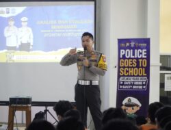 Police Goes to School di SMA Muhammadiyah 1 Gresik, Tanamkan Kesadaran Tertib Lalu Lintas Sejak Dini