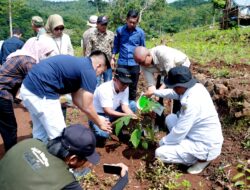 Pj. Bupati Takalar Bersama Forkopimda Menghadiri Gerakan Menanam Pohon Tahun 2024.