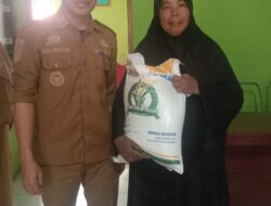 Peduli Dengan Warganya,Kades Bontoparang Kembali Salurkan Bantuan Pangan Beras