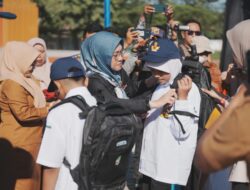 Wujudkan Program Prioritas, Hati Damai Mulai Salurkan Seragam Sekolah Gratis Bagi Siswa SD dan SMP