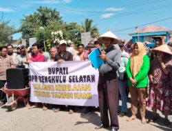 Warga Desa Pagar Dewa Tuntut Kejelasan Status Tanah Lapter 2, Bupati Bengkulu Selatan Janji Tindak Lanjuti Aspirasi.